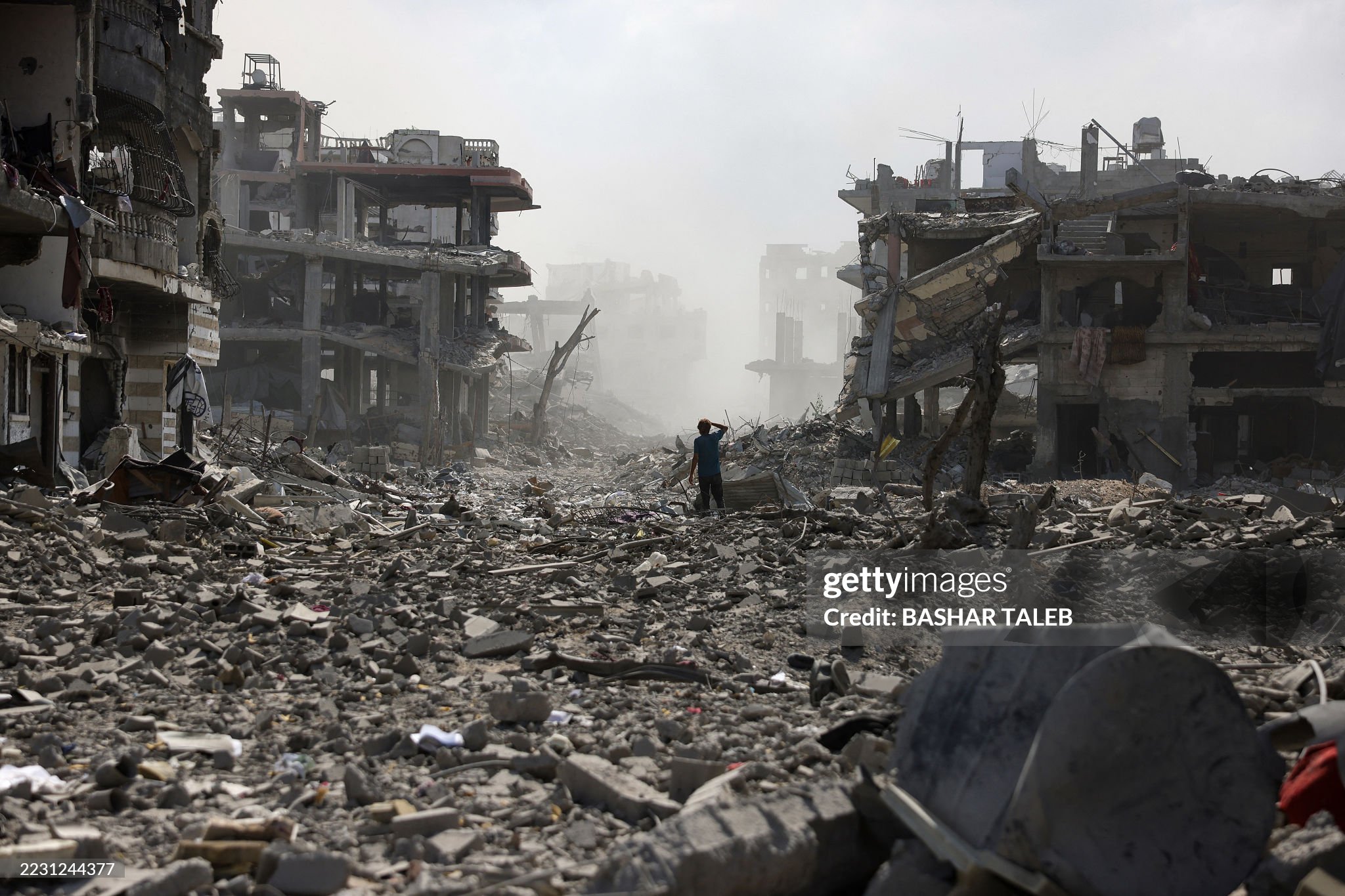 Promoting Humanitarian Aid in Gaza gettyimages 2231244377 2048x2048
